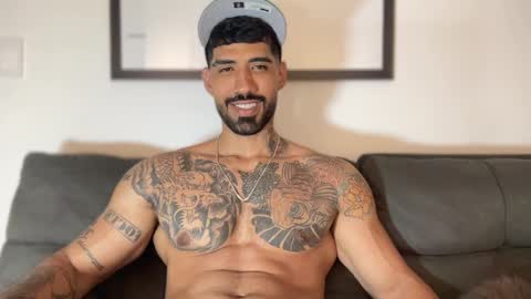 Snapshot of myke_esthetic chatting on December 2024 03:35:01 AM Myke esthetic online show from December 2024 03:35:01 AM