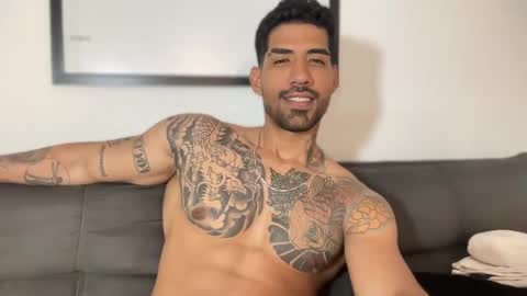 Myke esthetic online show from January 2025 05:32:02 AM