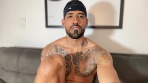 Snapshot of myke_esthetic chatting on March 2025 02:03:01 AM Myke esthetic online show from March 2025 02:03:01 AM