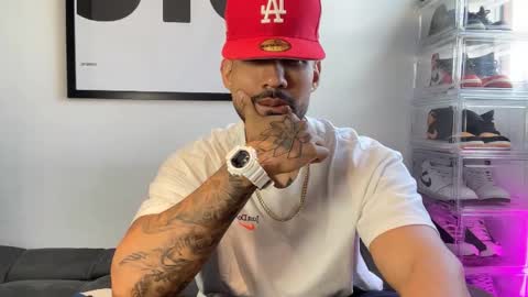 Snapshot of myke_esthetic chatting on October 2025 07:01:02 PM Myke esthetic online show from October 2025 07:01:02 PM