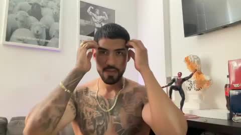Snapshot of myke_esthetic chatting on July 2026 04:20:01 PM Myke esthetic online show from July 2026 04:20:01 PM