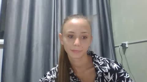 mylittle_flame online show from October 2025 02:06:02 PM