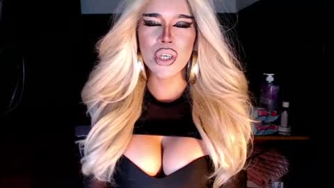 Snapshot of mylovingsofia chatting on July 2026 10:28:02 AM GODDESS SOFIA take me private show or passwordshow i cum to you online show from July 2026 10:28:02 AM