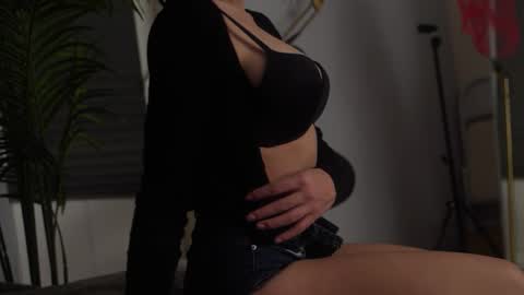 Snapshot of mypassion_ chatting on March 2026 03:40:01 PM mypassion_ online show from March 2026 03:40:01 PM