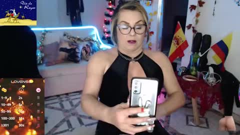 Myrna Sessions online show from January 2025 01:59:02 AM