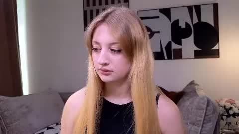 Snapshot of mysmila chatting on June 2026 02:25:02 PM mysmila online show from June 2026 02:25:02 PM