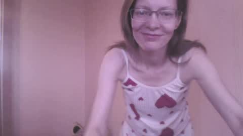Snapshot of mysterious_blondy chatting on May 2026 08:52:01 AM mysterious_blondy online show from May 2026 08:52:01 AM