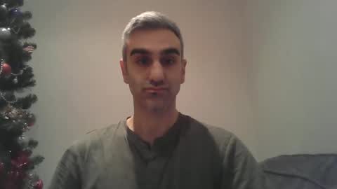 Snapshot of mystery2025 chatting on December 2024 10:41:01 PM Mystery2025 online show from December 2024 10:41:01 PM