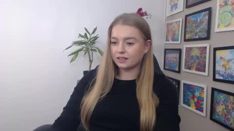 Erica online show from December 2024 04:04:01 PM