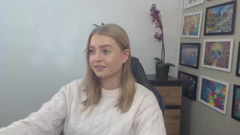 Erica online show from September 2025 07:57:01 AM