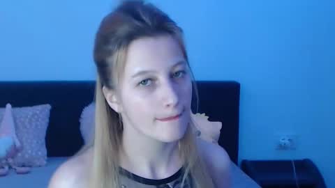 Snapshot of mysterygirl2023 chatting on March 2026 01:38:02 PM Mystery Girl online show from March 2026 01:38:02 PM