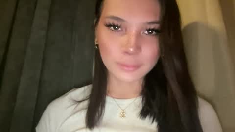 UR GIRL NEXTDOOR online show from January 2026 02:15:01 AM