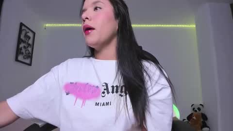 Elena online show from September 2025 10:22:02 PM