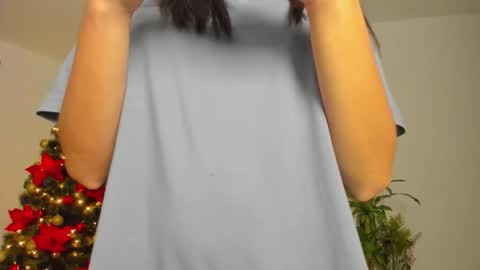 Elena online show from December 2025 12:48:02 AM