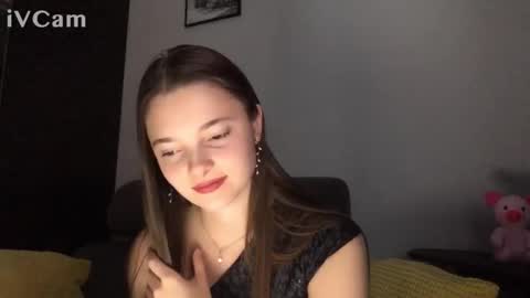 Leya online show from October 2025 01:33:02 PM