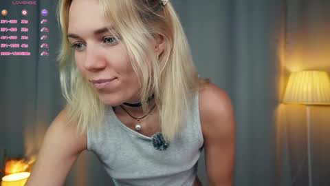 Snapshot of myviolet_rush chatting on May 2026 07:22:01 PM Olivia or just olive online show from May 2026 07:22:01 PM