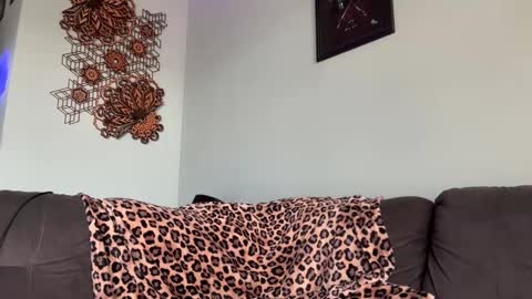 Gabby online show from November 2025 06:18:02 PM