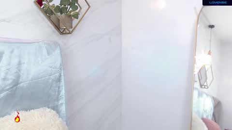 naamah_b online show from March 2025 06:11:01 PM