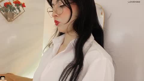 Snapshot of naamah_b chatting on April 2026 02:31:01 PM naamah_b online show from April 2026 02:31:01 PM