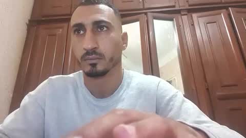 V online show from November 2025 11:57:02 AM