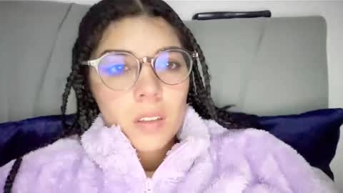 naduu__xx online show from January 2025 03:05:02 AM