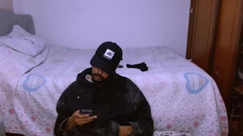 naduu__xx online show from February 2025 11:47:01 PM