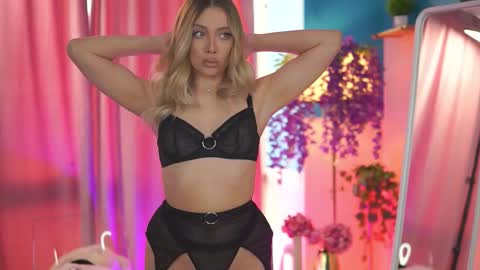 Snapshot of nadyablue chatting on March 2026 05:46:01 AM Nadia online show from March 2026 05:46:01 AM