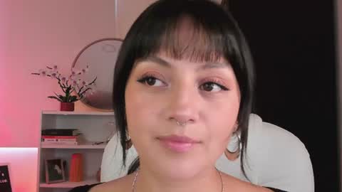 Snapshot of nahiapaws chatting on June 2026 10:04:01 PM Nahia INDEPENDENT MODEL P online show from June 2026 10:04:01 PM