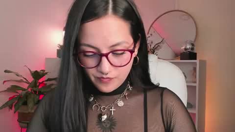 Snapshot of nahiapaws chatting on July 2026 10:45:01 PM Nahia INDEPENDENT MODEL P online show from July 2026 10:45:01 PM