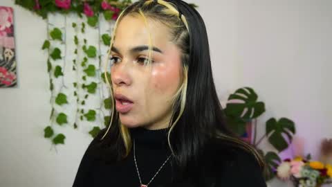 Naho  Sigueme en mis Redes Sociales Follow me on my social networks online show from April 2026 01:43:01 AM