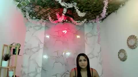 nahomi_hot2002 online show from May 2026 12:32:02 PM