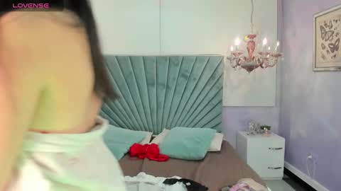 Nahomi online show from December 2024 01:54:01 AM