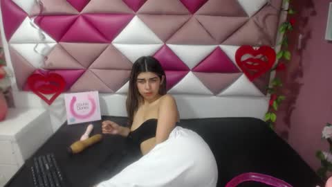 NahomiConnorr online show from January 2025 07:34:02 PM