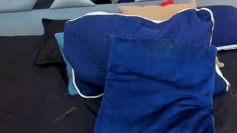 Snapshot of nahomii_hill chatting on February 2025 01:03:01 AM Nahomi online show from February 2025 01:03:01 AM