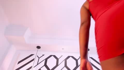 Nahomi online show from March 2026 01:59:02 PM