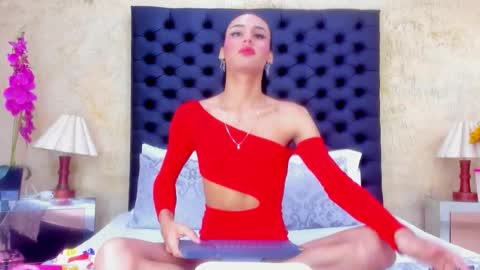 Nahomi  online show from January 2026 06:46:02 PM