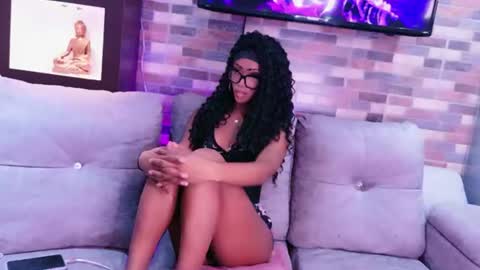 nahomy_james25 online show from July 2026 12:19:01 AM