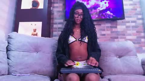 nahomy_james25 online show from July 2026 12:20:02 AM