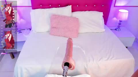 Nahomy Roberts online show from March 2025 06:22:02 PM