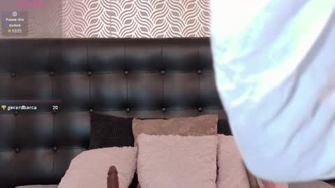 Snapshot of naiaramasson_ chatting on May 2026 12:10:01 PM naiaramasson_ online show from May 2026 12:10:01 PM