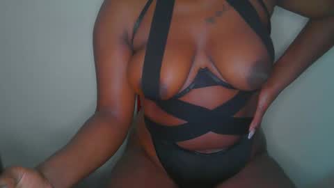 naiebony online show from February 2026 11:45:02 PM