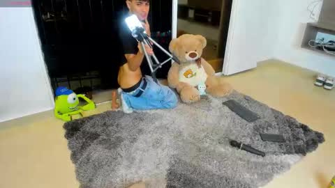  N A I M T H E  K I N G  online show from March 2026 07:03:02 AM