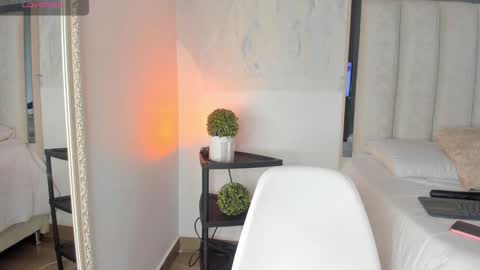 Naina online show from December 2024 07:28:01 AM