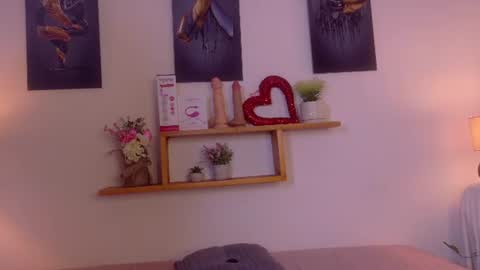 Snapshot of nairagold_ chatting on June 2026 12:41:02 AM nairagold_ online show from June 2026 12:41:02 AM