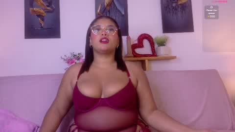 Snapshot of nairagold_ chatting on June 2026 12:57:01 AM nairagold_ online show from June 2026 12:57:01 AM