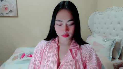 Kate online show from December 2024 12:44:02 PM