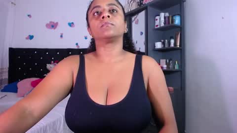 Snapshot of nairovi_cherry chatting on May 2026 08:06:01 PM Nairovy online show from May 2026 08:06:01 PM
