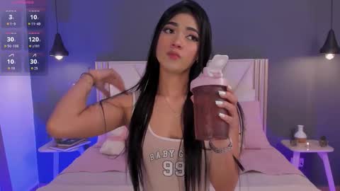 Snapshot of naishaford_1 chatting on February 2026 04:17:02 AM Naisha Ford online show from February 2026 04:17:02 AM