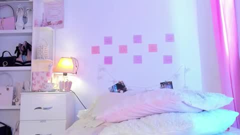 Naissha online show from March 2026 01:38:02 PM