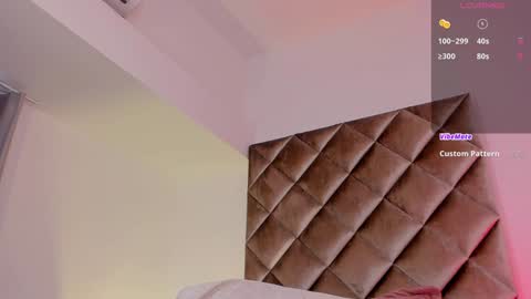 INSTAGRAM  m2221     online show from December 2024 02:49:02 PM